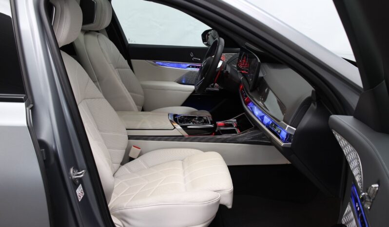 
								BMW M760 Hybrid 2024 full									