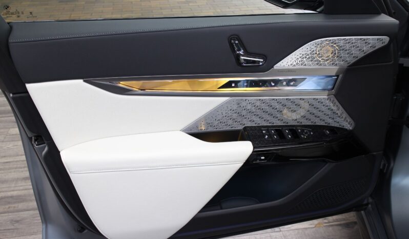 
								BMW M760 Hybrid 2024 full									