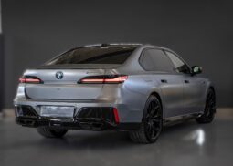 
										BMW M760 Hybrid 2024 full									