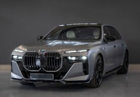 BMW M760 Hybrid 2024
