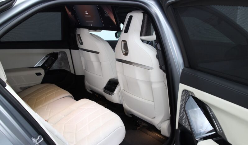 
								BMW M760 Hybrid 2024 full									