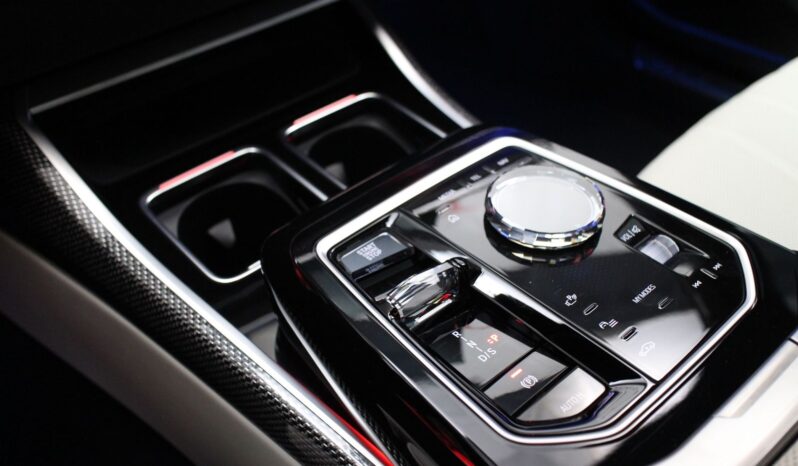 
								BMW M760 Hybrid 2024 full									