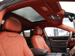 
										Bentley Flying Spur 2025 AWD V8 HYBRID REAR SEAT ENTERTAINMENT full									