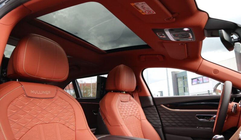 
								Bentley Flying Spur 2025 AWD V8 HYBRID REAR SEAT ENTERTAINMENT full									