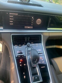 
										Porsche Panamera 4 Hybrid full									